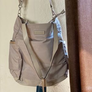 Reaction Kenneth Cole Tote bag
